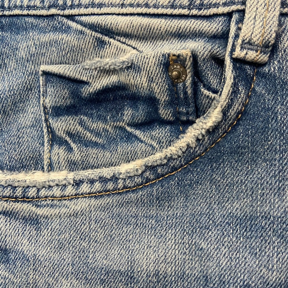 Zara Distressed Jeans Size 4 - Picture 10 of 11